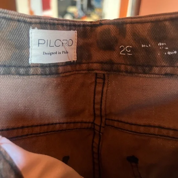 Anthropologie Pilcro The Adi Leopard Mid-Rise Flare Jeans by Pilcro - Picture 2 of 4